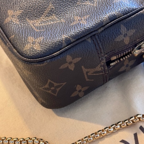 Louis Vuitton Trousse 28 Converted Crossbody Bag - Picture 6 of 16